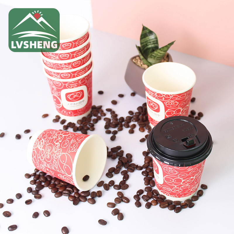 Paket servisi olan kahve fincanları